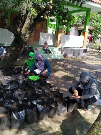 Dahromo I RT 02 Menjadi Kampung Tematik Hatinya PKK