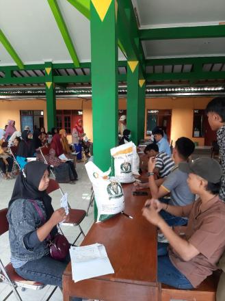 Penyaluran Beras Bulog Periode September