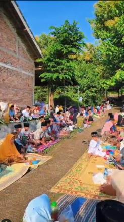 Nguri-Uri Tradisi Nyadran di Segoroyoso