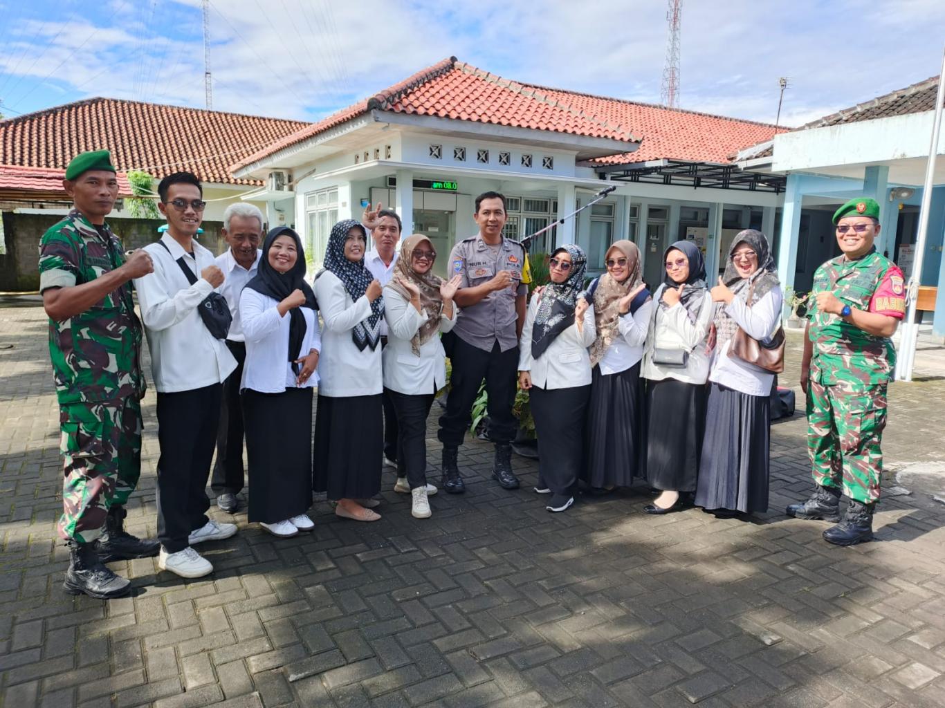 Lurah dan Pamong Kalurahan Segoroyoso Hadir dalam Apel Pamong Kalurahan se Kapanewon Pleret